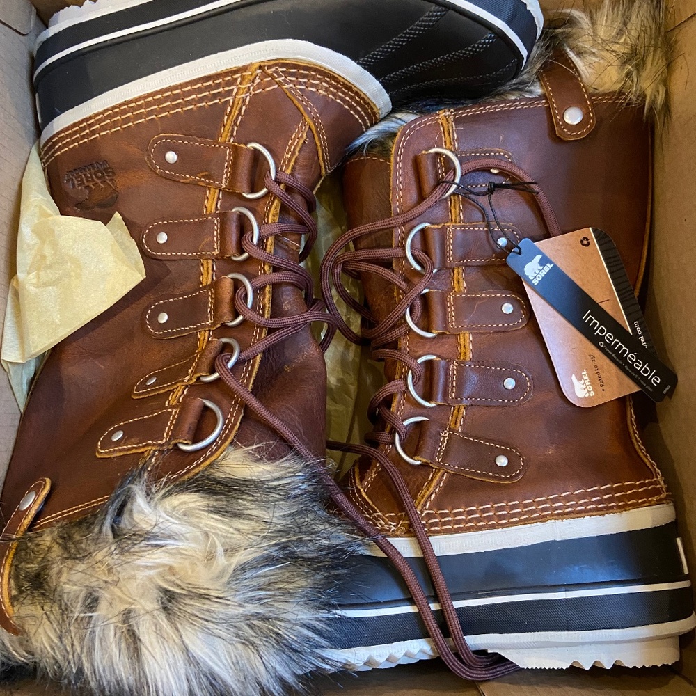Sorel Joan of Arctic Premium Winter Boots - NIB